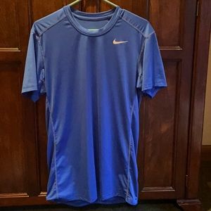 Nike short sleeve shirt